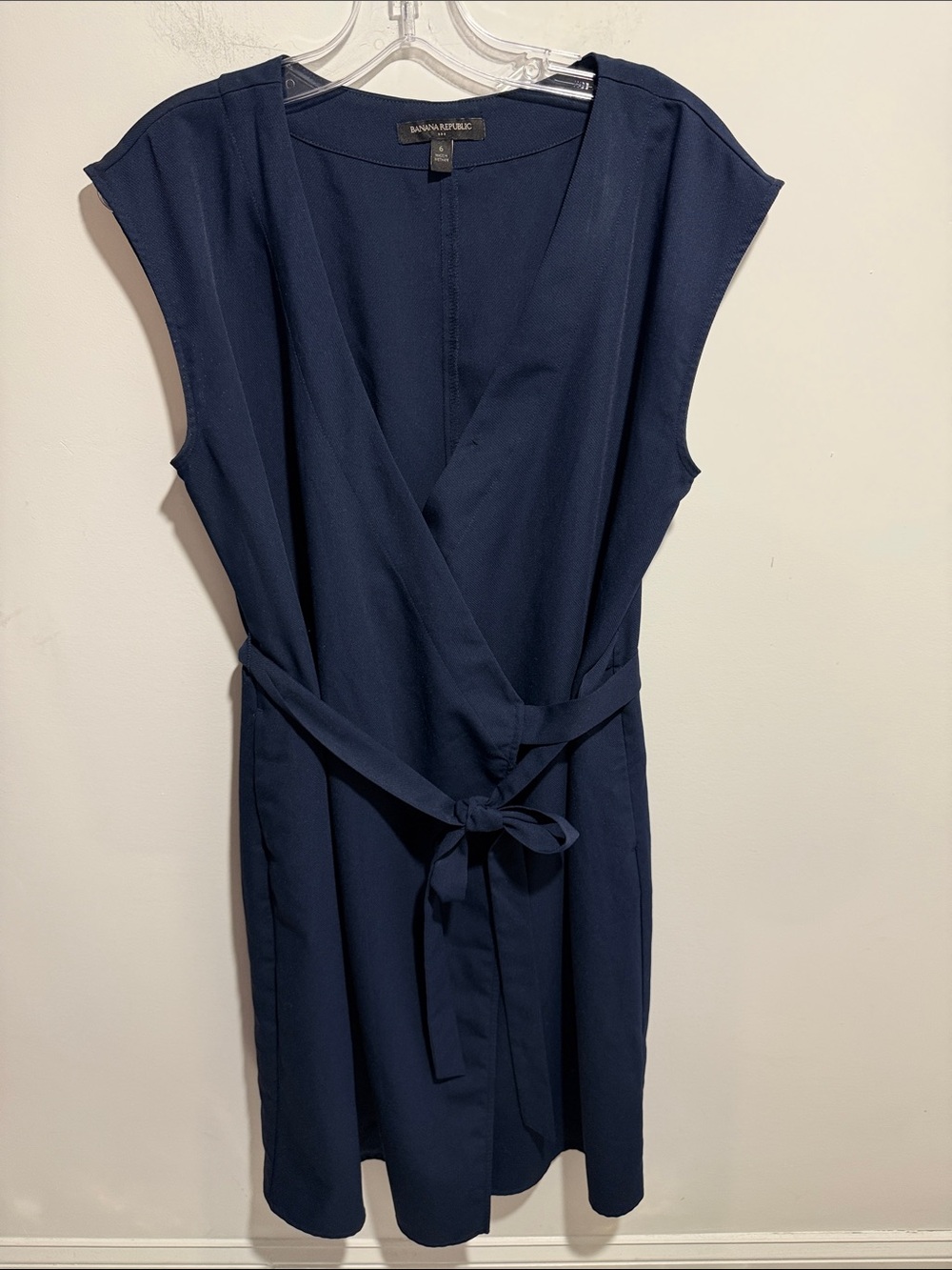 Banana Republic Deep Navy Sleeveless Wrap Dress with Tie Size 6